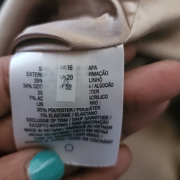 Elie Tahari: Sheath Dress EUC - Picture 12 of 12